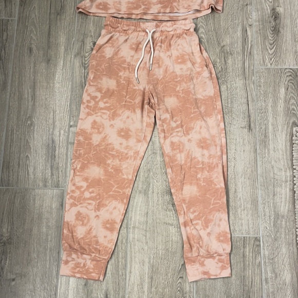 Tie Dye Set - Picture 2 of 3